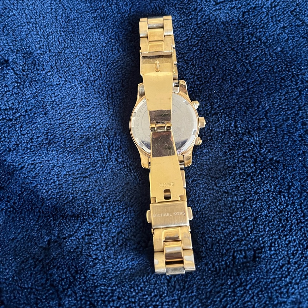 Michael Kors Gold Chronograph Watch with Stainless Steel Bracelet - Picture 6 of 9